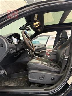 کرایسلەر 300